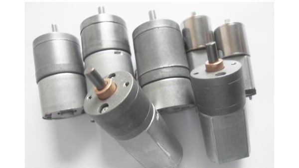 微中小型降速电机轴承发烫已及轴向窜动的基本上原因是什么？深圳LUTUBE视频在线观看厂家为您揭秘