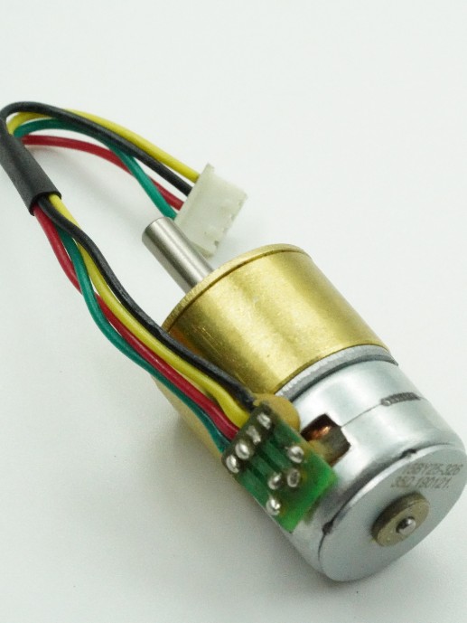 深圳步进电机减速器电机厂家为您解答：怎样适用步进电机电机驱动器和2相5相的差别