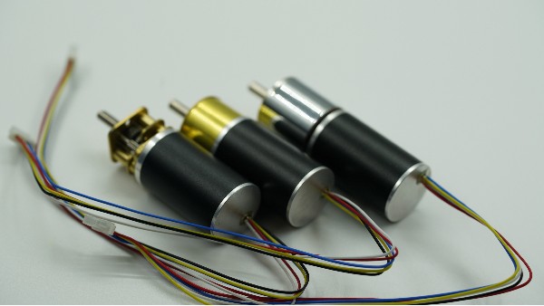 智能机器人无刷减速电机长什么样？