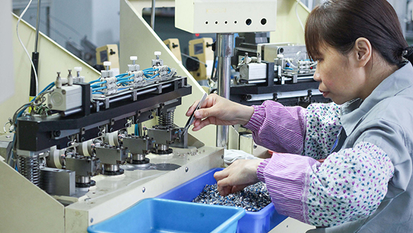 LUTUBE官方最新免费破解版电机-车间实拍